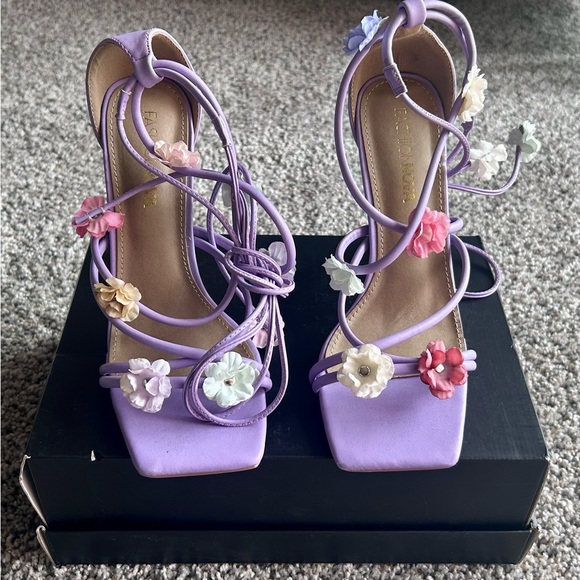 Fashion Nova Shoes - 💜Fashion Nova Lavender Floral Lace-Up Heels